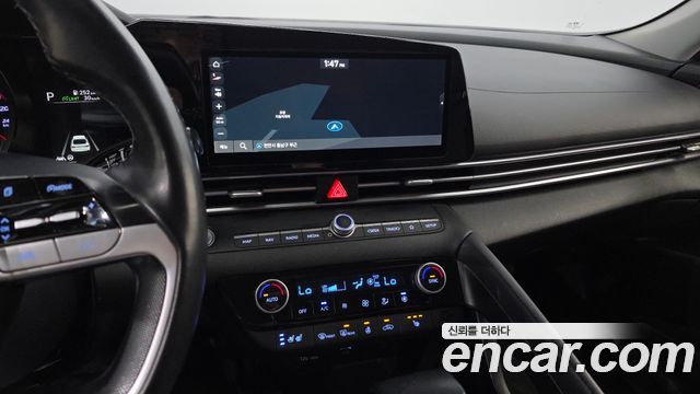 Hyundai AVANTE 2021 — photo 17