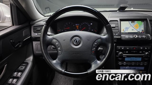 Kia OPIRUS 2010 — photo 13