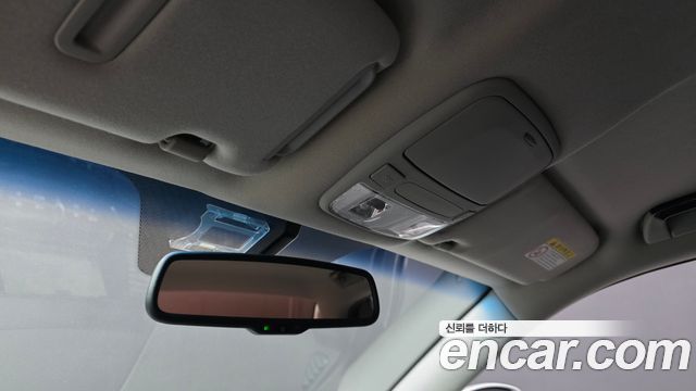 Kia OPIRUS 2010 — photo 17
