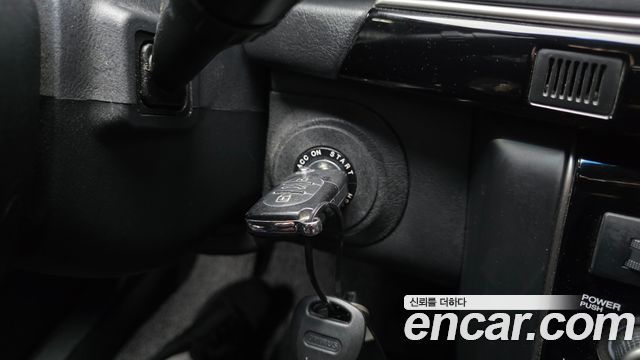 Kia OPIRUS 2010 — photo 19