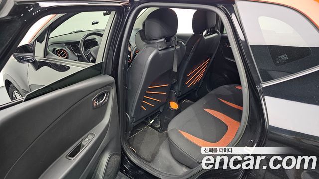 Renault Korea QM3 2014 — photo 18