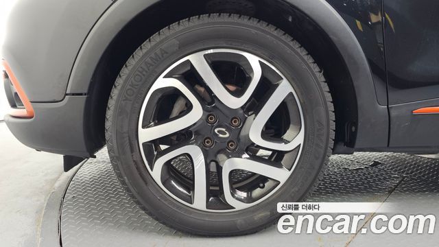 Renault Korea QM3 2014 — photo 7