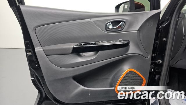 Renault Korea QM3 2014 — photo 14