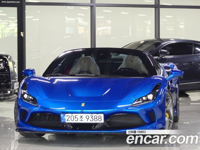 Ferrari F8 2022 — photo 1