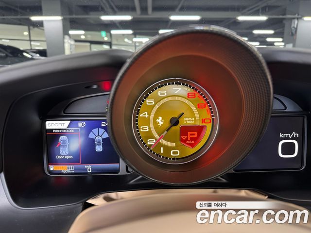 Ferrari F8 2022 — photo 6
