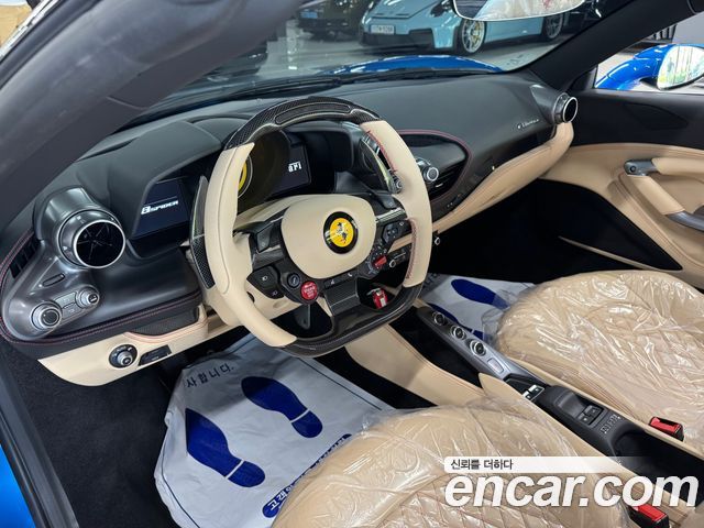 Ferrari F8 2022 — photo 7