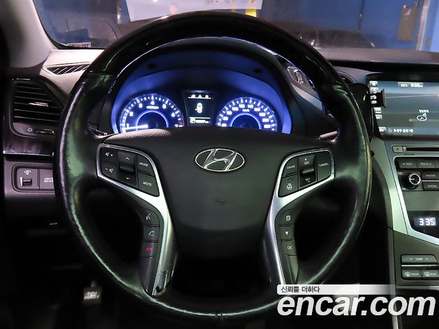 Hyundai Grandeur 2015 — photo 11