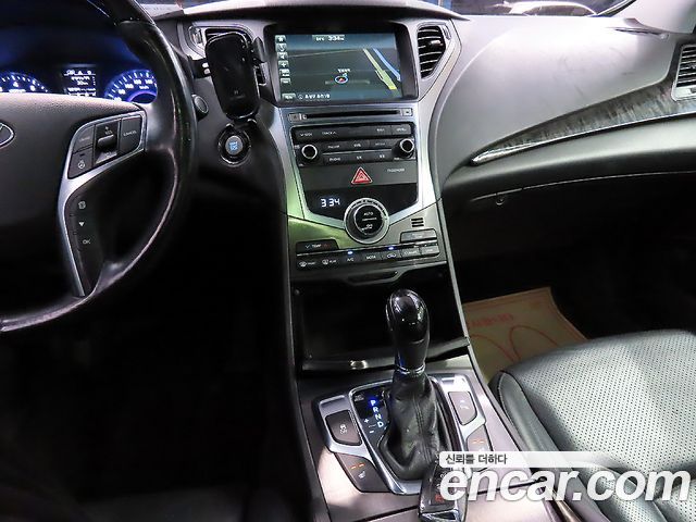Hyundai Grandeur 2015 — photo 12