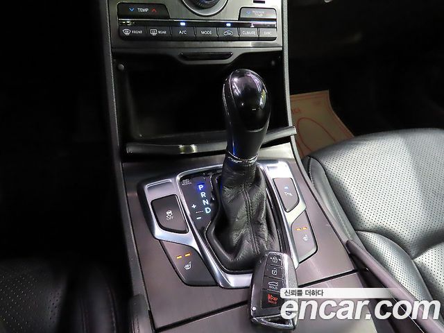 Hyundai Grandeur 2015 — photo 14