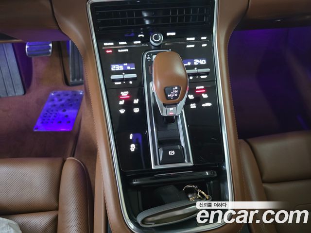 Porsche Panamera 2019 — photo 13