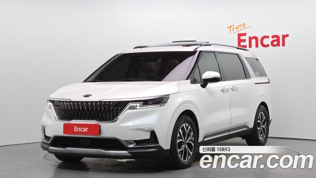 Kia Canival 2021 — photo 1