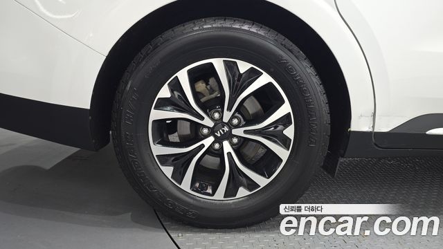 Kia Canival 2021 — photo 5
