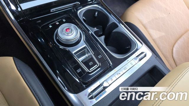 Kia Canival 2021 — photo 9