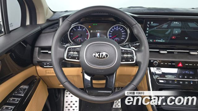 Kia Canival 2021 — photo 13
