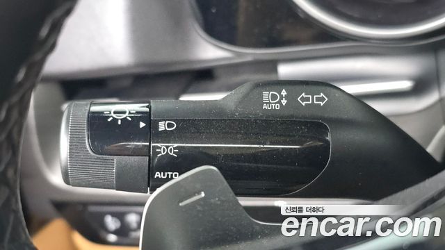 Kia Canival 2021 — photo 18