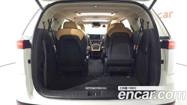 Kia Canival 2021 — photo 20