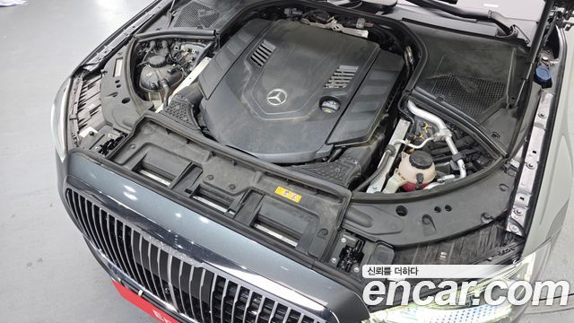 Mercedes-Benz S-Class 2022 — photo 6