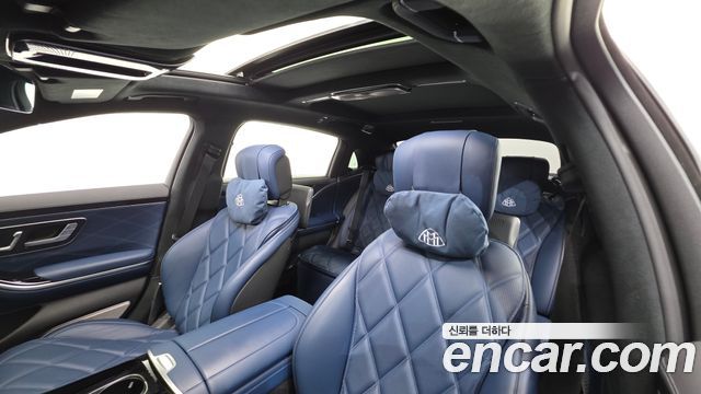 Mercedes-Benz S-Class 2022 — photo 11