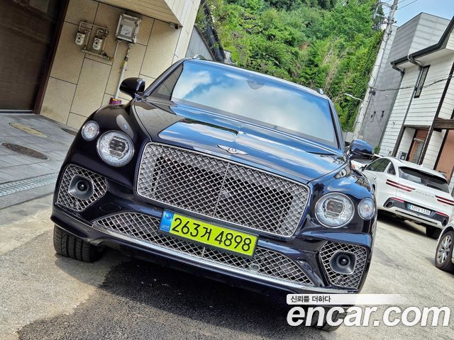 Bentley Bentayga 2021 — photo 6