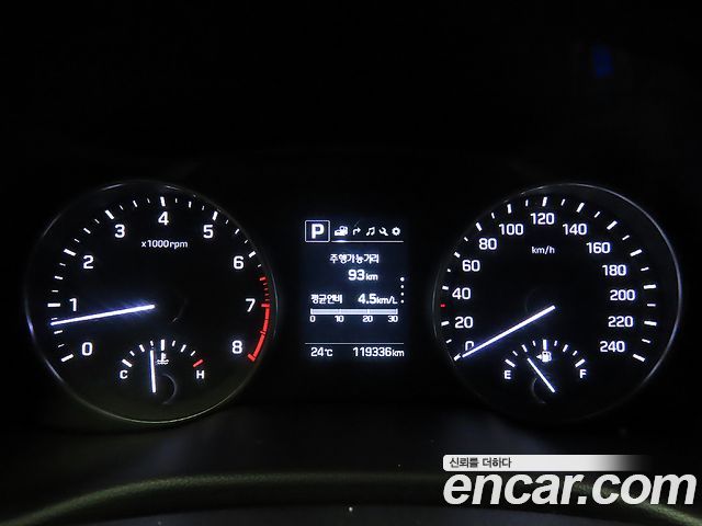 Hyundai AVANTE 2016 — photo 8