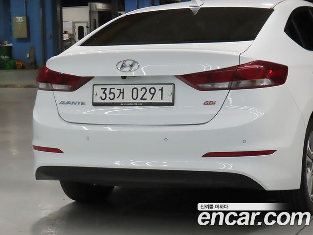 Hyundai AVANTE 2016 — photo 17
