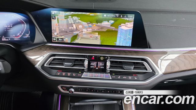 BMW X5 2022 — photo 14