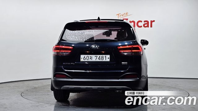 Kia Sorento 2017 — photo 4
