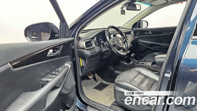 Kia Sorento 2017 — photo 10