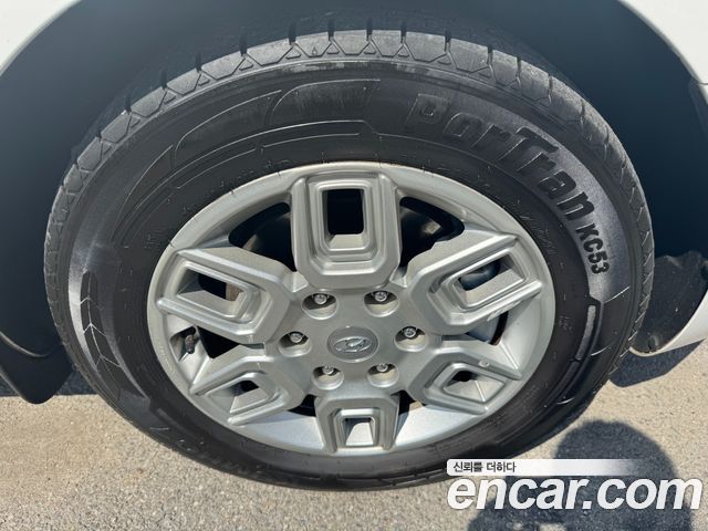 Hyundai Staria 2022 — photo 5