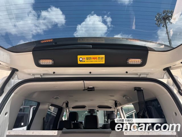 Hyundai Staria 2022 — photo 13