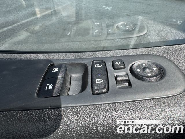 Hyundai Staria 2022 — photo 15