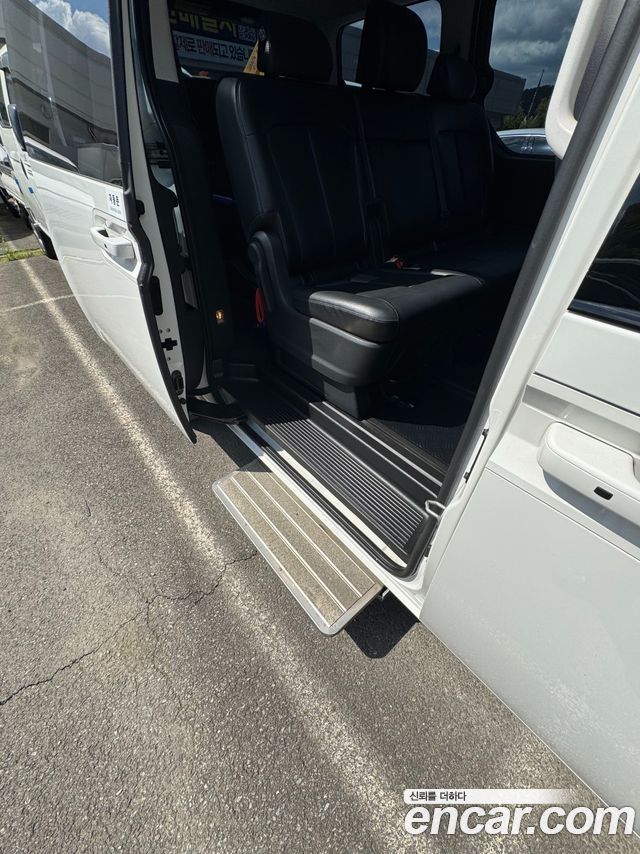 Hyundai Staria 2022 — photo 20