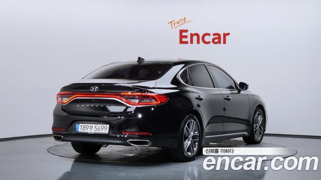 Hyundai Grandeur 2017 — photo 2