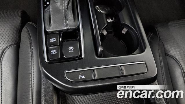 Hyundai Grandeur 2017 — photo 18