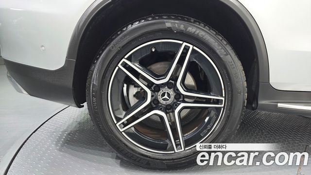Mercedes-Benz GLC-Class 2020 — photo 5