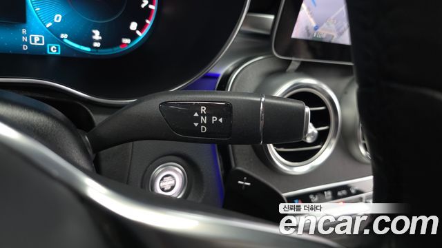 Mercedes-Benz GLC-Class 2020 — photo 12