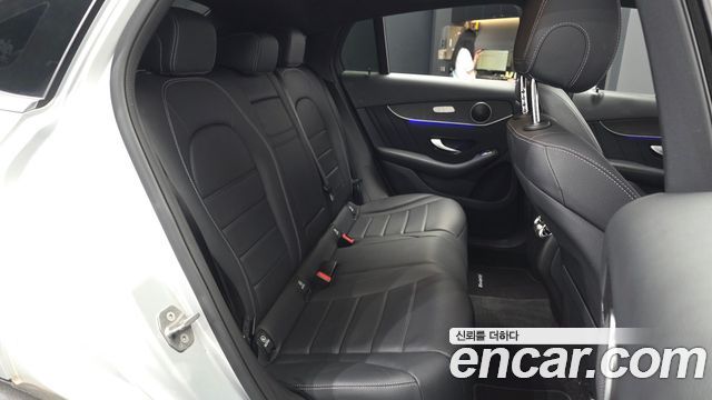 Mercedes-Benz GLC-Class 2020 — photo 17