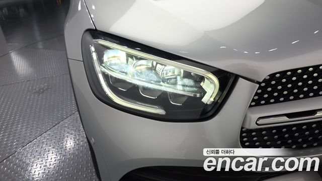 Mercedes-Benz GLC-Class 2020 — photo 8