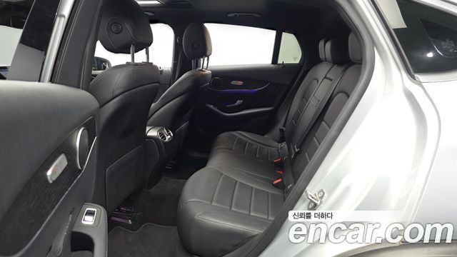Mercedes-Benz GLC-Class 2020 — photo 16