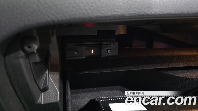 Mercedes-Benz GLC-Class 2020 — photo 29