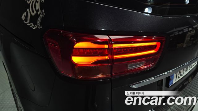 Kia Canival 2019 — photo 9