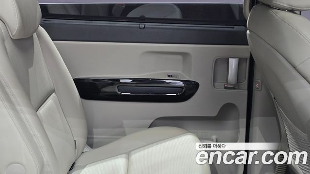 Kia Canival 2019 — photo 15