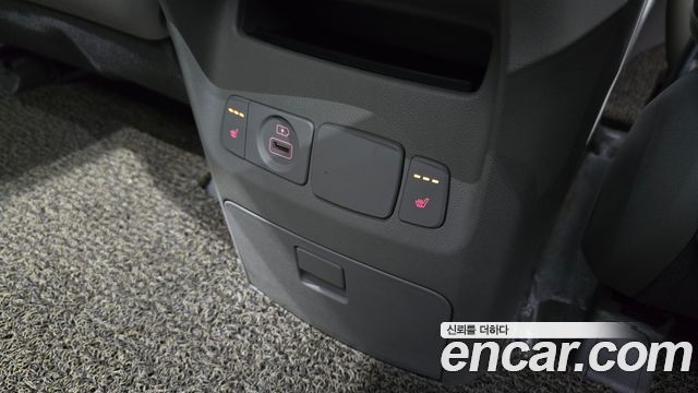 Kia Canival 2019 — photo 29