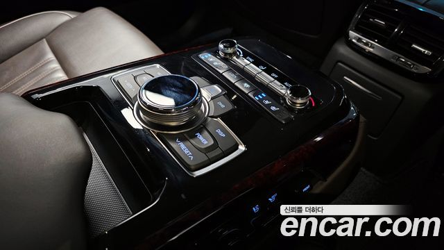 Genesis EQ900 2018 — photo 27