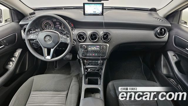 Mercedes-Benz A-Class 2014 — photo 7
