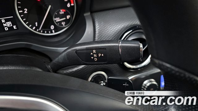 Mercedes-Benz A-Class 2014 — photo 9