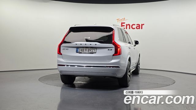 Volvo XC90 2022 — photo 4