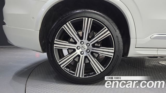 Volvo XC90 2022 — photo 5