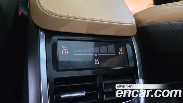 Volvo XC90 2022 — photo 18