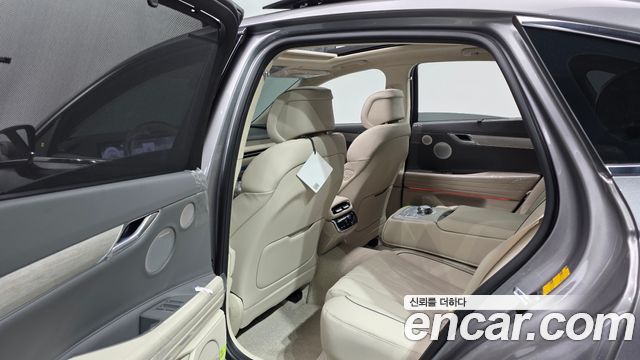 Genesis G80 2027 — photo 17